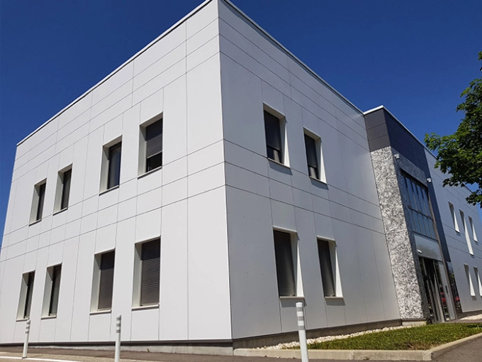 Bâtiment professionnel, Bureau, Construction neuve, Contemporain