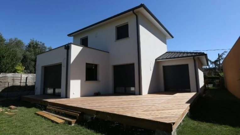 Maison individuelle, Maison de ville, Maison de campagne, Construction neuve, Contemporain, Traditionnel