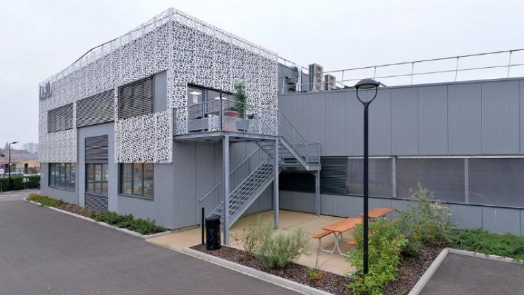 Bâtiment professionnel, Bureau, Hangar, Bâtiment industriel, Construction neuve, Contemporain, Moderne