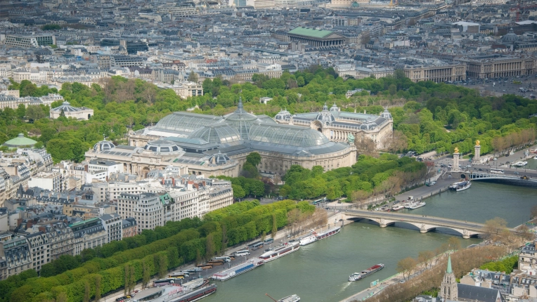 Patrimoine, Bâtiment accueillant du public (ERP), Rénovation, Historique