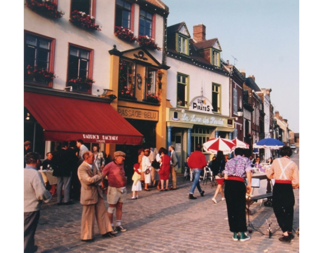 Résidentiel collectif, Bâtiment accueillant du public (ERP), Réhabilitation, Ancien, Historique