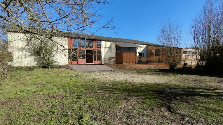 Bâtiment accueillant du public (ERP), Extension, Contemporain, Moderne