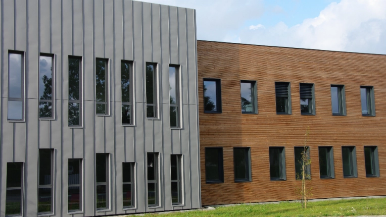 Bureau, Bâtiment accueillant du public (ERP), Construction neuve, Contemporain