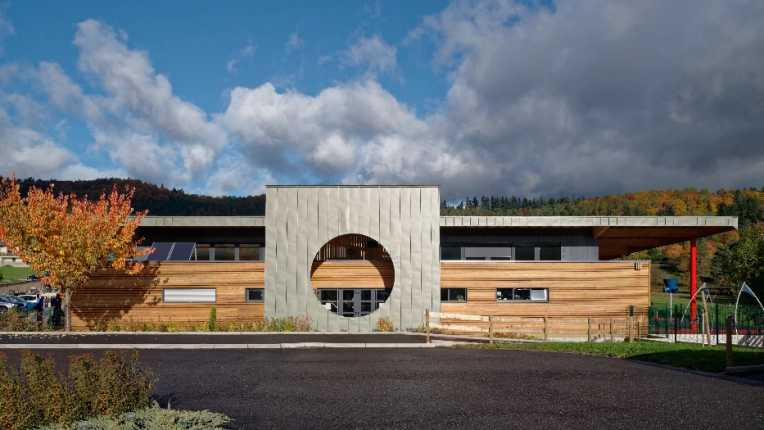 Bâtiment accueillant du public (ERP), Construction neuve, Contemporain