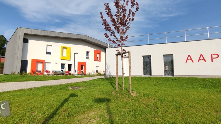 Hôtellerie - Restauration, Appartement, Résidentiel collectif, Bâtiment professionnel, Bâtiment accueillant du public (ERP), Construction neuve, Contemporain