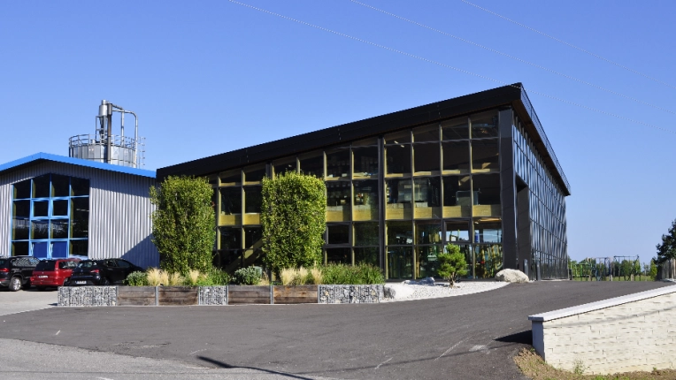 Bâtiment professionnel, Bâtiment industriel, Bâtiment accueillant du public (ERP), Extension, Usine, Moderne