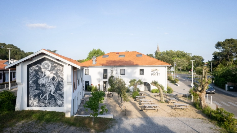 Offices, Restoration, Traditional