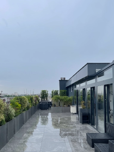 Transformation, Mise aux normes, Jardin, Surélévation, Terrasse, Maison individuelle, Exterieur, Bâtiment professionnel, Bâtiment accueillant du public (ERP), Rénovation, Réhabilitation, Contemporain, Moderne, Minimaliste