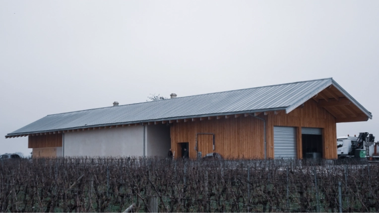 Bâtiment agricole, Construction neuve, Moderne, Traditionnel